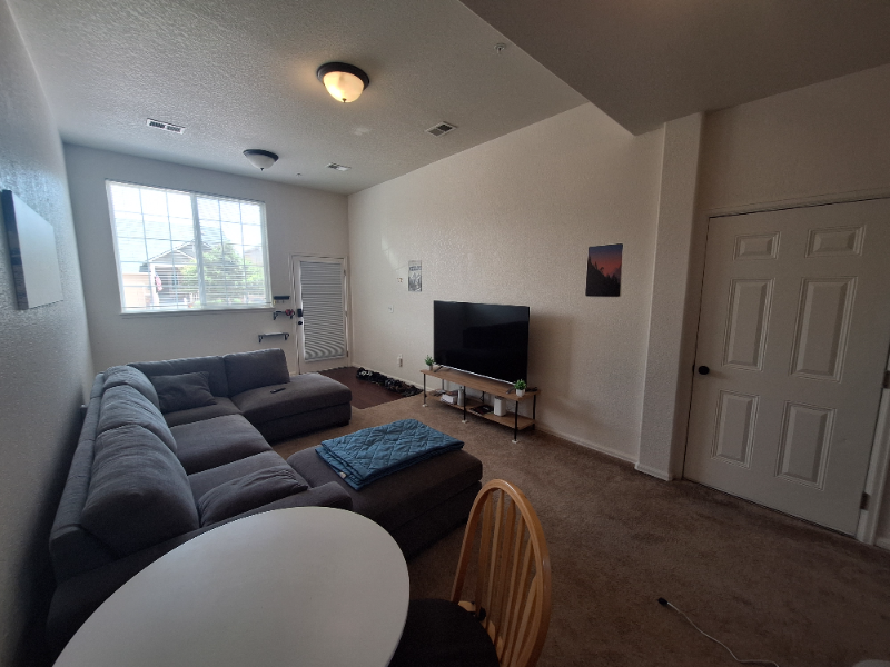 2507 Lynnhaven Ln - Photo 2 of 11