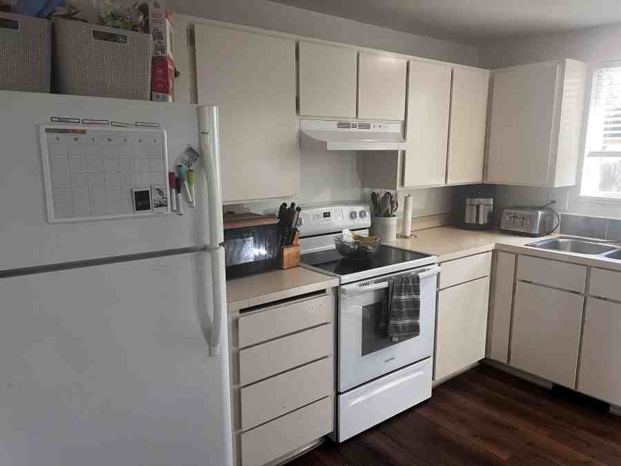 1040 Bonnie Brae St #B - Photo 6 of 16