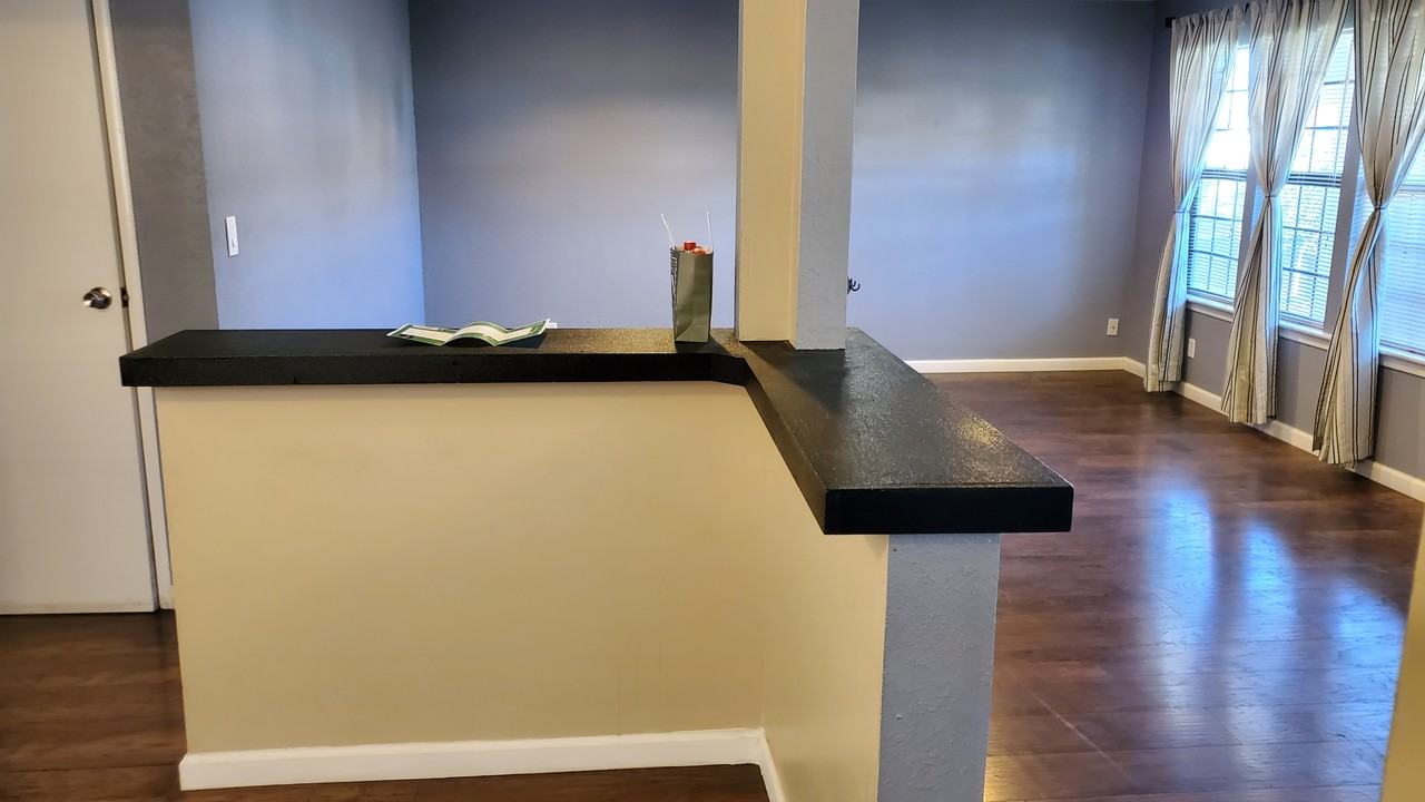 1992 14th St - Photo 5 of 19