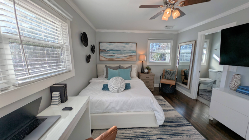 831 Parkway Dr Se - Photo 3 of 21