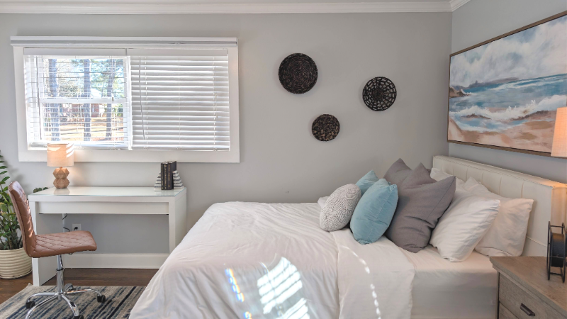 831 Parkway Dr Se - Photo 5 of 21