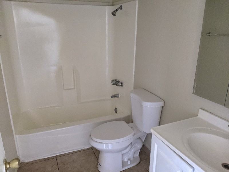 144 W 42nd St - Photo 6 of 10