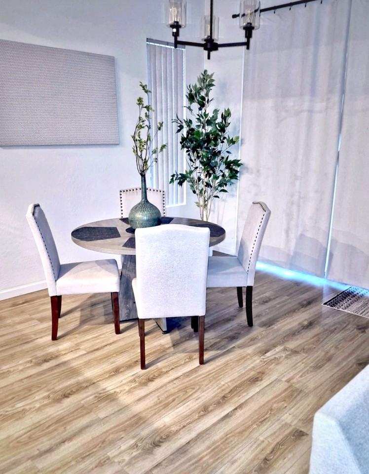 719 S Longmore St - Photo 3 of 10