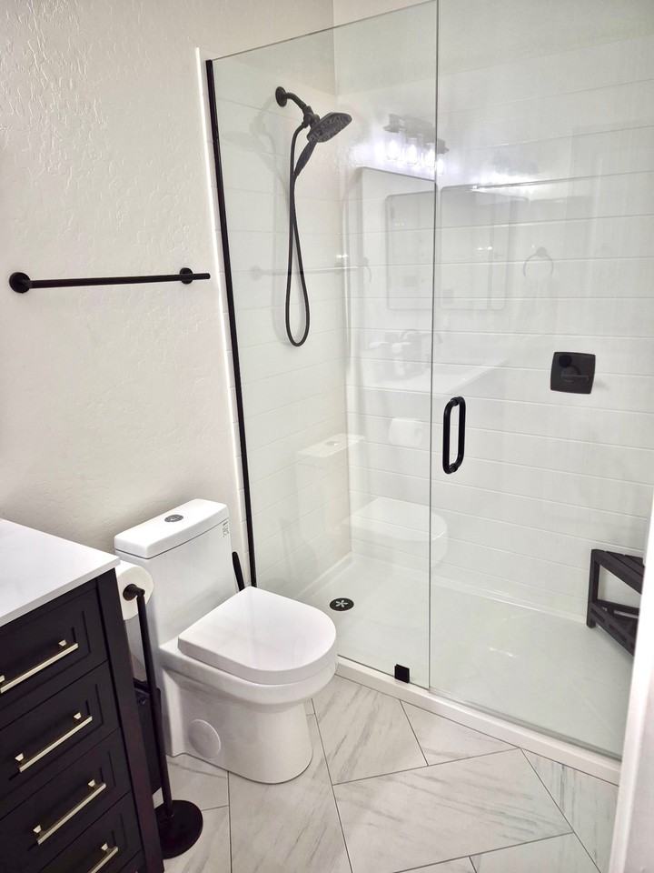 719 S Longmore St - Photo 4 of 10