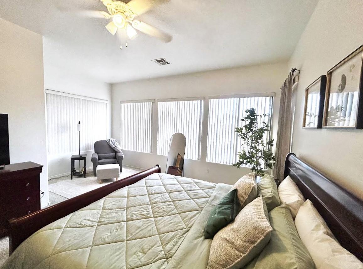 719 S Longmore St - Photo 6 of 10