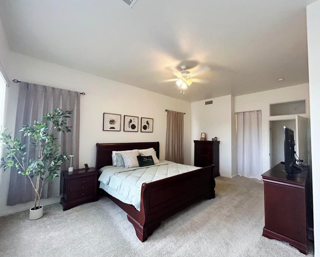 719 S Longmore St - Photo 7 of 10