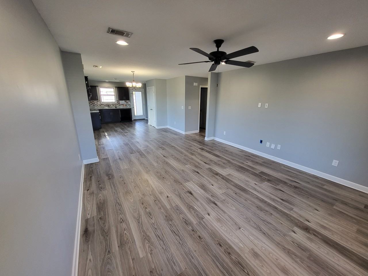 162 Wexford Way - Photo 3 of 20