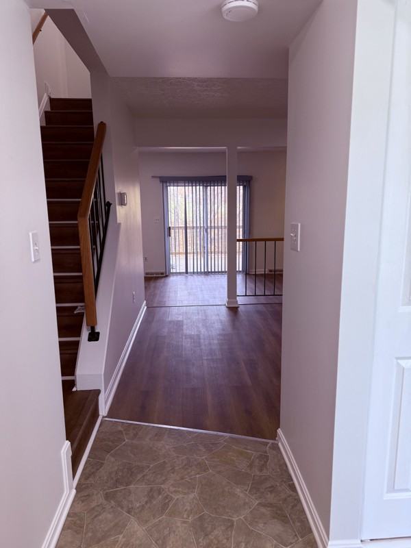 2916 Carlyle Ct - Photo 6 of 32