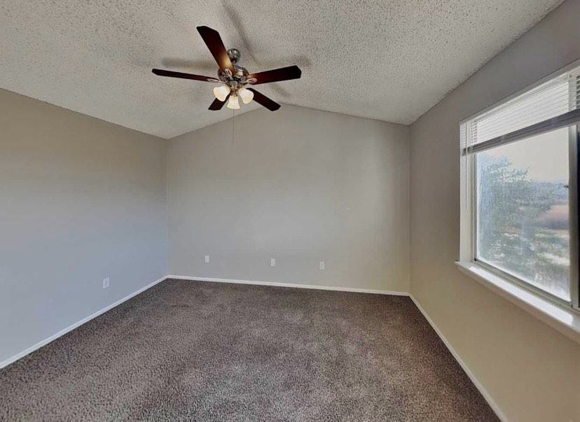 11029 Benton St #2B - Photo 4 of 9