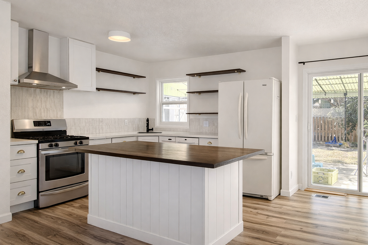 107 Arlen St - Photo 5 of 20