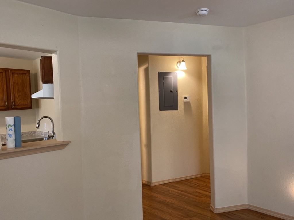 156 S Grape Ave - Photo 7 of 10