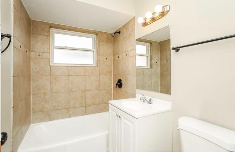 10114 S California Ave - Photo 6 of 10