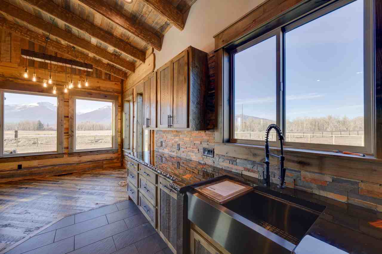 5289 Gabriels Way - Photo 5 of 14