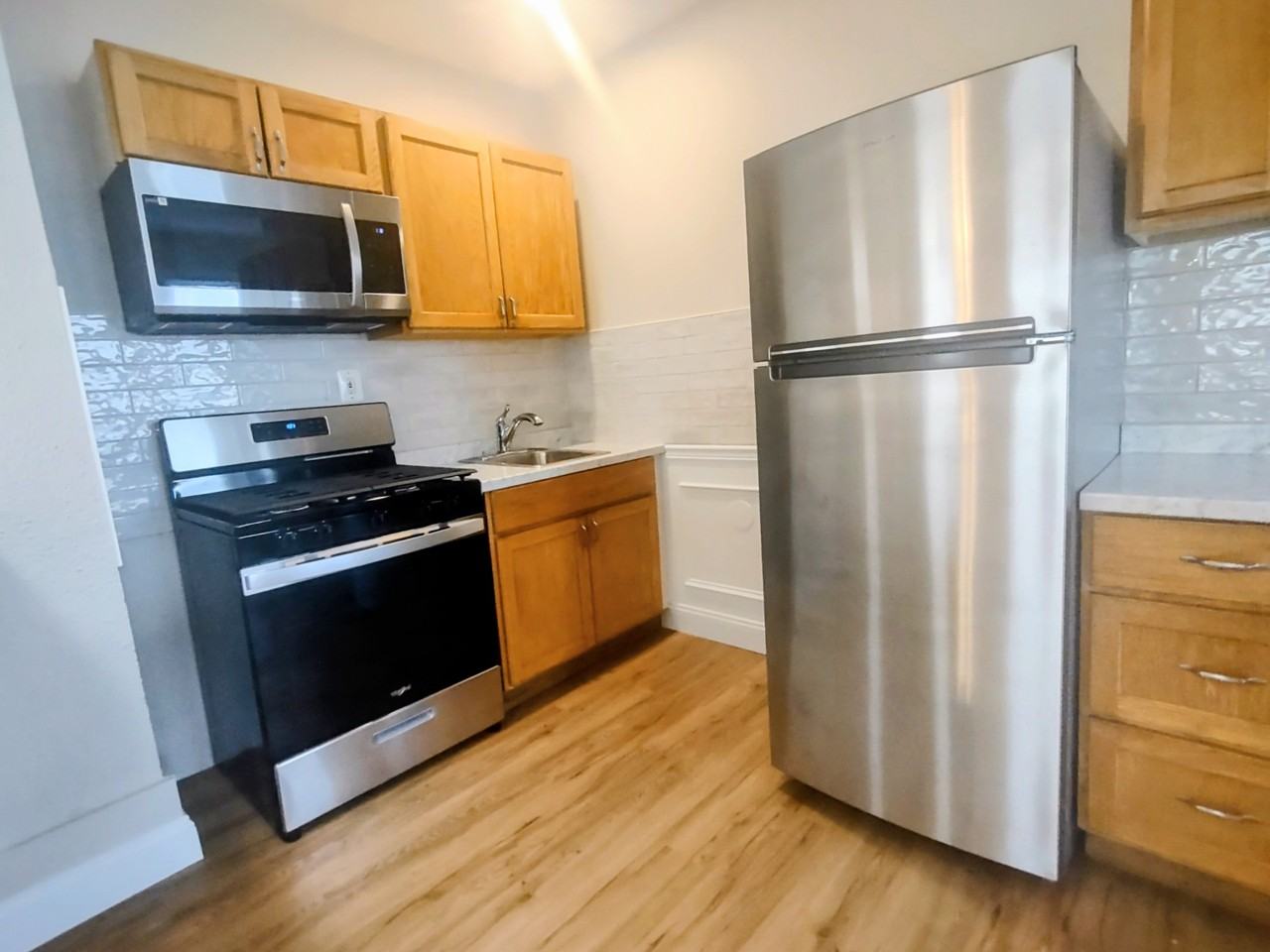 110 Franklin St #2 - Photo 3 of 20