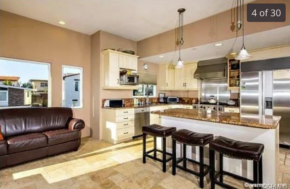 23 Avenida Lobeiro - Photo 3 of 20