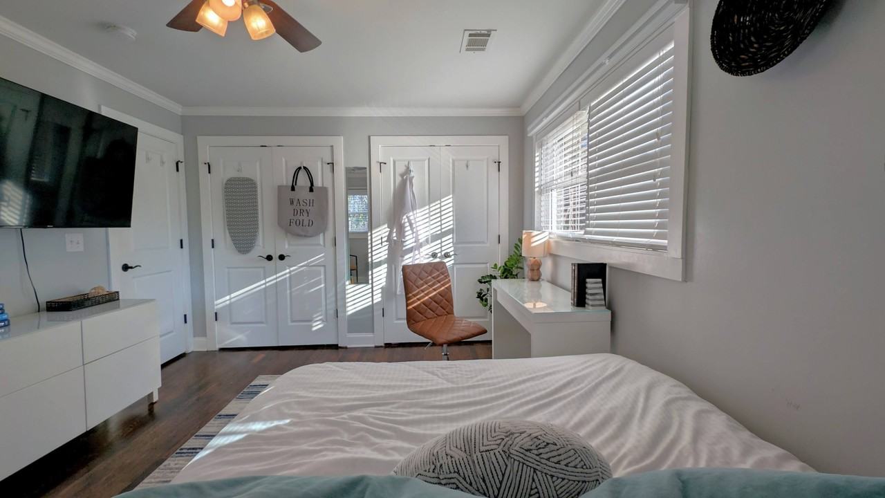 831 Parkway Dr Se - Photo 7 of 20