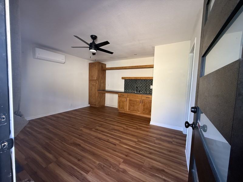 132 Palm Ave #B - Photo 2 of 13