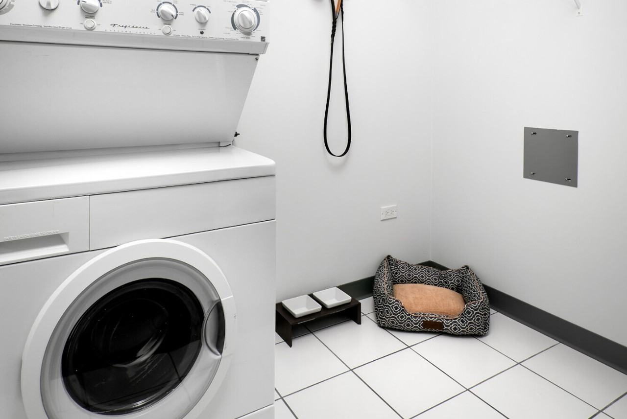 458 W Huron St - Photo 7 of 14