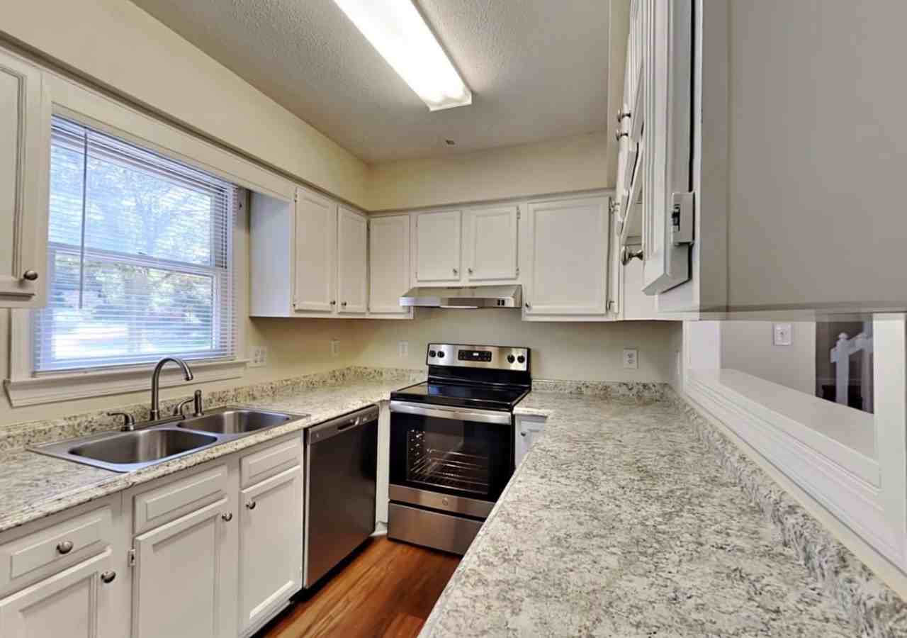 3612 Ladywood Ct - Photo 3 of 9