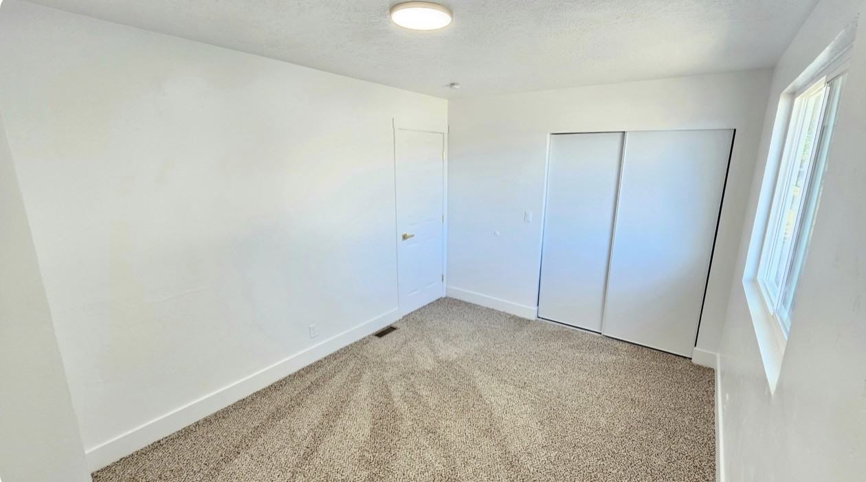 3797 S Armoridge Dr - Photo 6 of 15