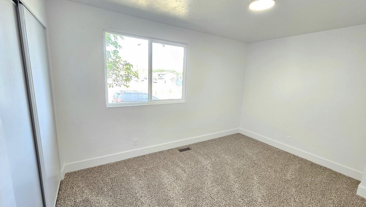 3797 S Armoridge Dr - Photo 7 of 15