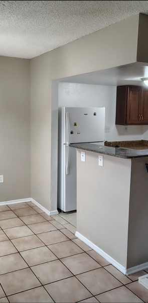 1400 Holden Ave - Photo 2 of 6