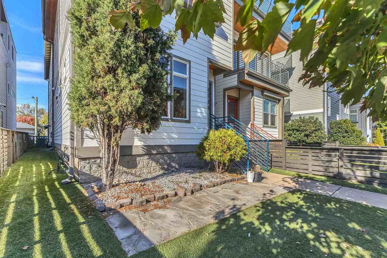 606B Hume St - Photo 4 of 40