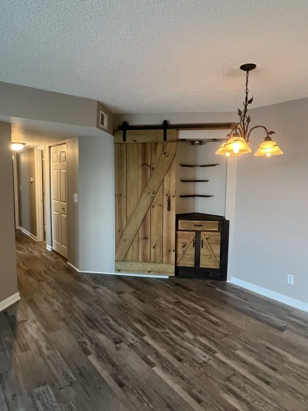 2257 Huntingdon Dr #H - Photo 3 of 4