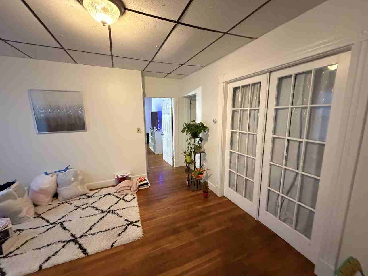 51 18th St #1 - Photo 4 of 10