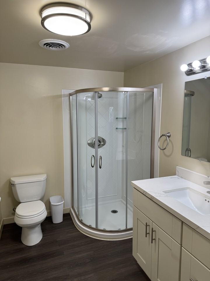 1001 N Altadena Dr #1 - Photo 2 of 6