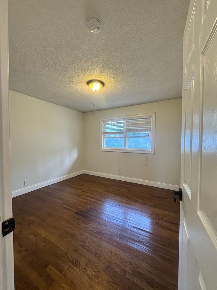 908 Bellwood Ave #NA - Photo 2 of 14