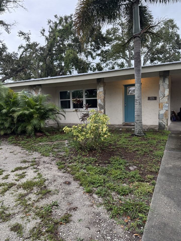 3020 Bay Street - Photo 2 of 20