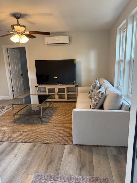 4251 Cypress St #1 - Photo 3 of 14