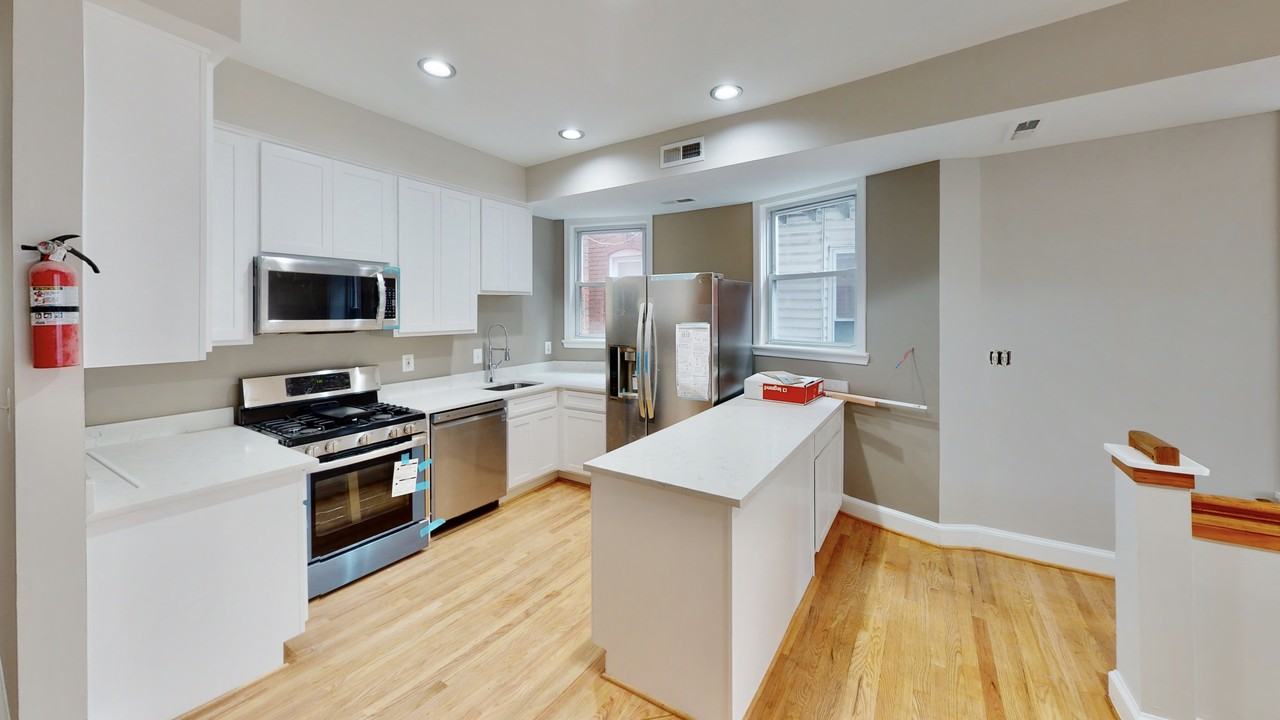 1312 Park Rd Nw #2 - Photo 2 of 15