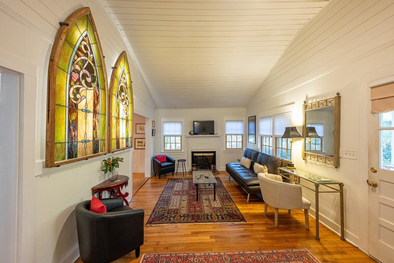 566 Newberry St Sw - Photo 2 of 16