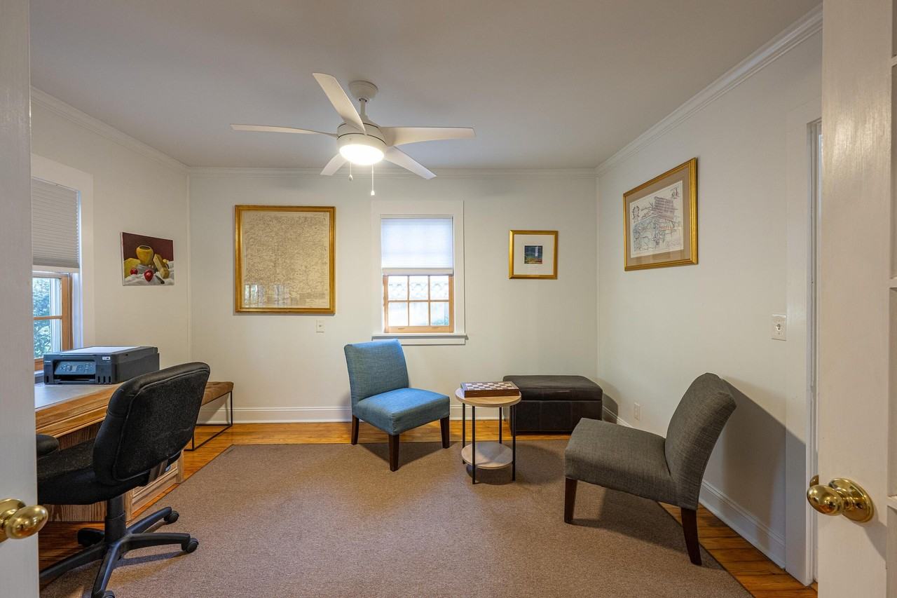 566 Newberry St Sw - Photo 6 of 16