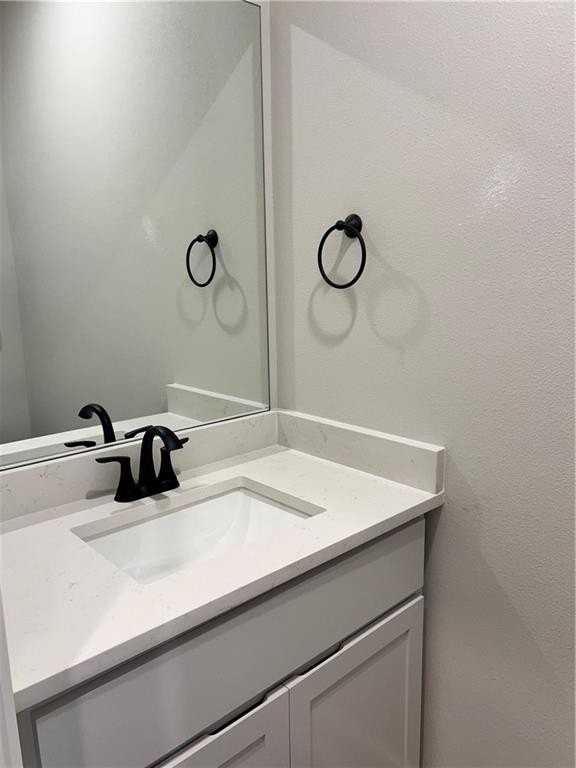 1801 Lapis Ave - Photo 3 of 15