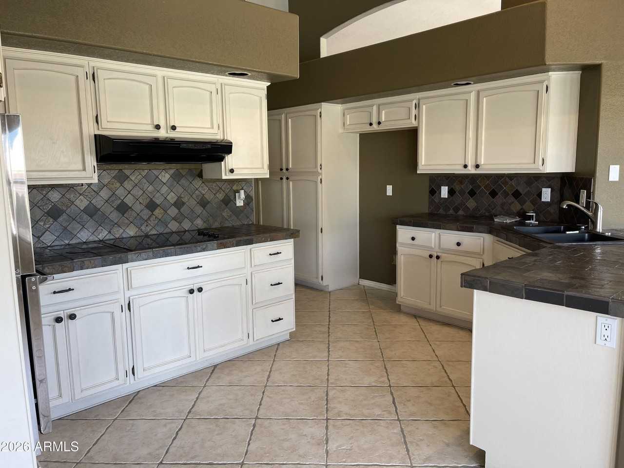 6335 W Donald Dr - Photo 3 of 14