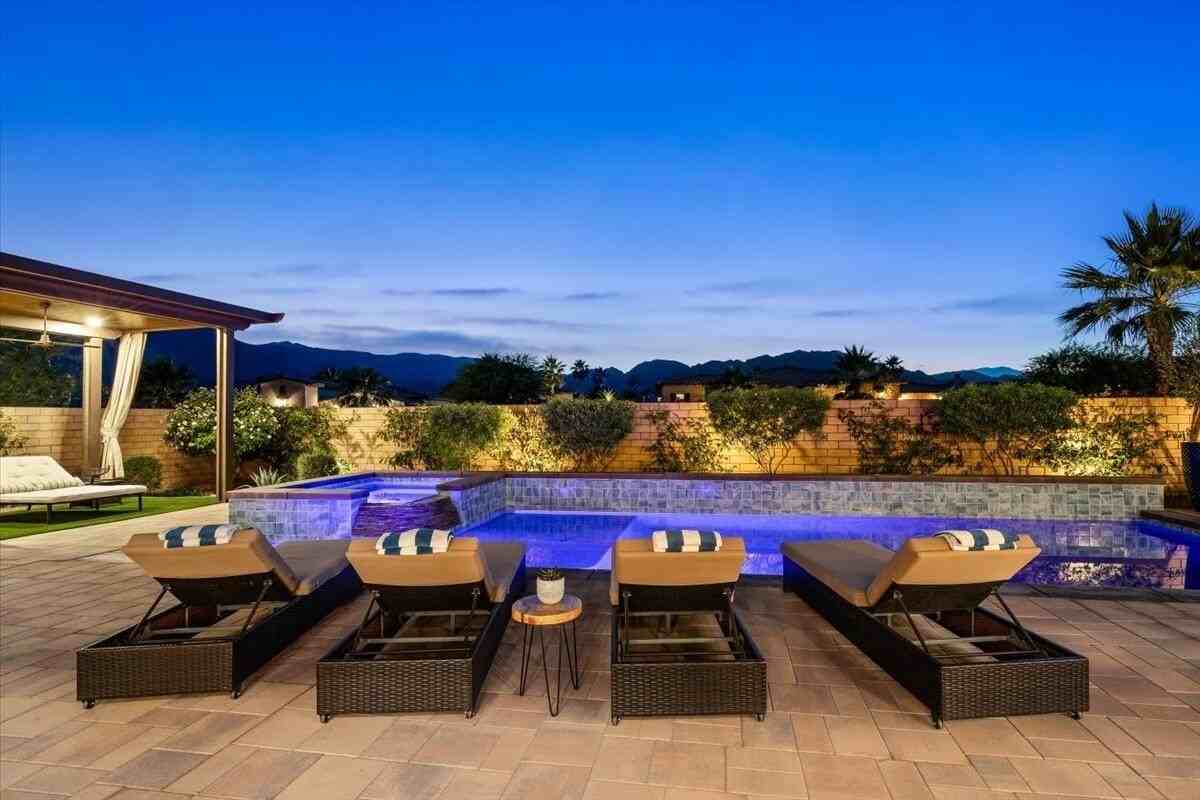 54770 Cavalcade Ct - Photo 3 of 50