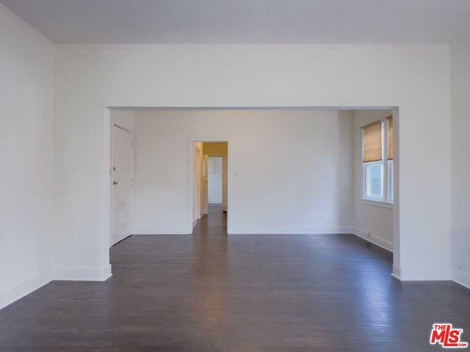 1532 Rosalia Rd Unit 3/4 - Photo 5 of 17