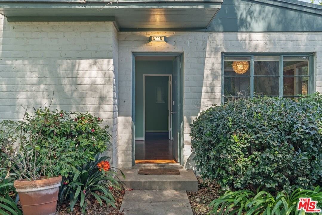 5116 Village Grn - Photo 2 of 19