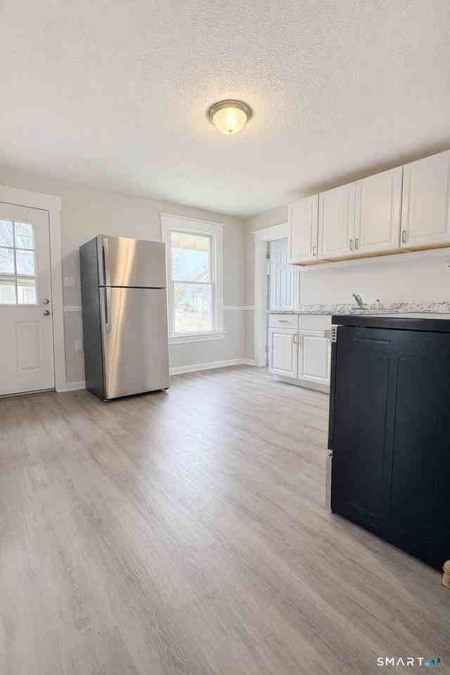 30 Cottage St - Photo 3 of 12