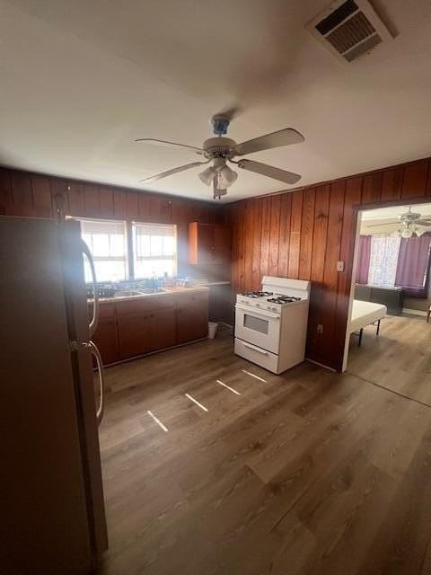 131 Patrick Dr Unit B - Photo 6 of 7