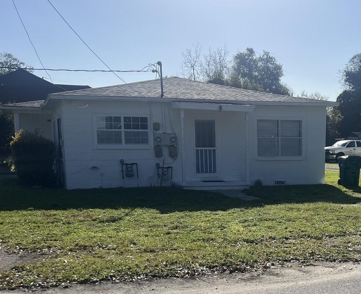 131 Patrick Dr Unit B - Photo 7 of 7