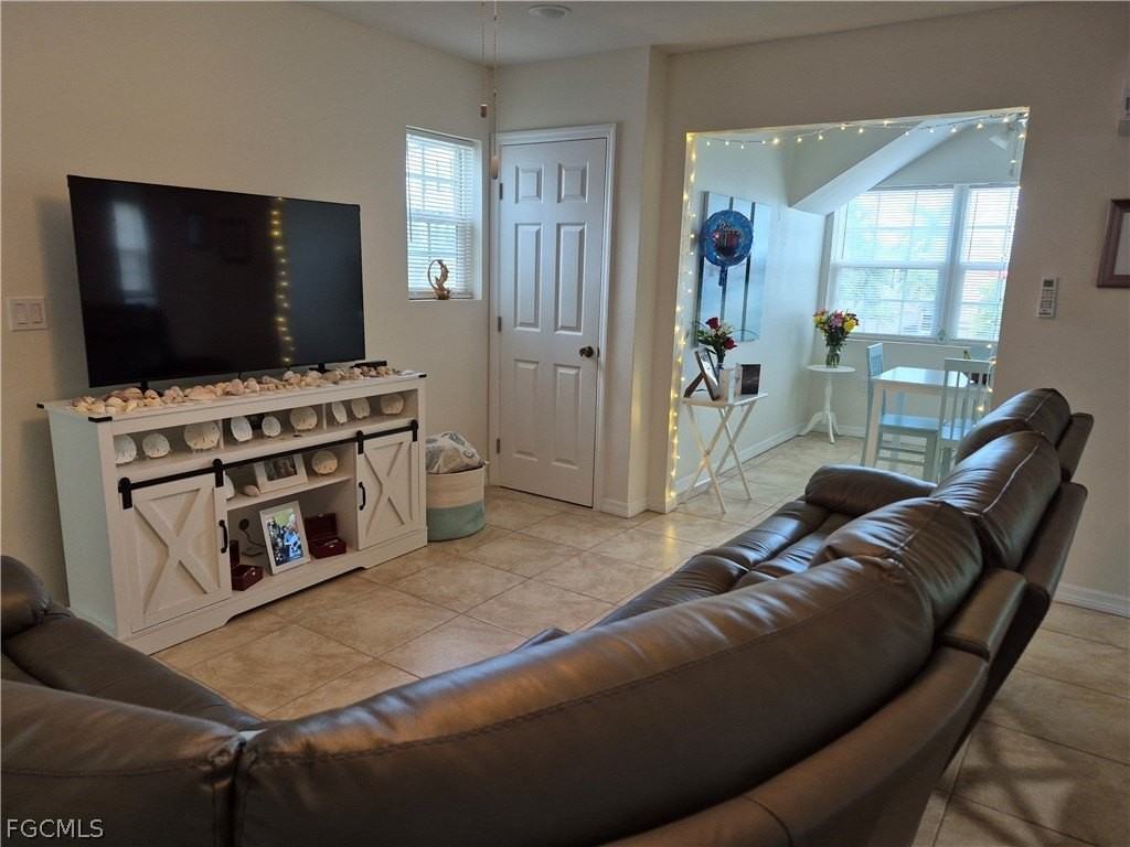 254 Palermo Cir - Photo 7 of 22