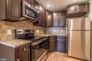 2227 N Park Ave #B - Photo 1 of 1