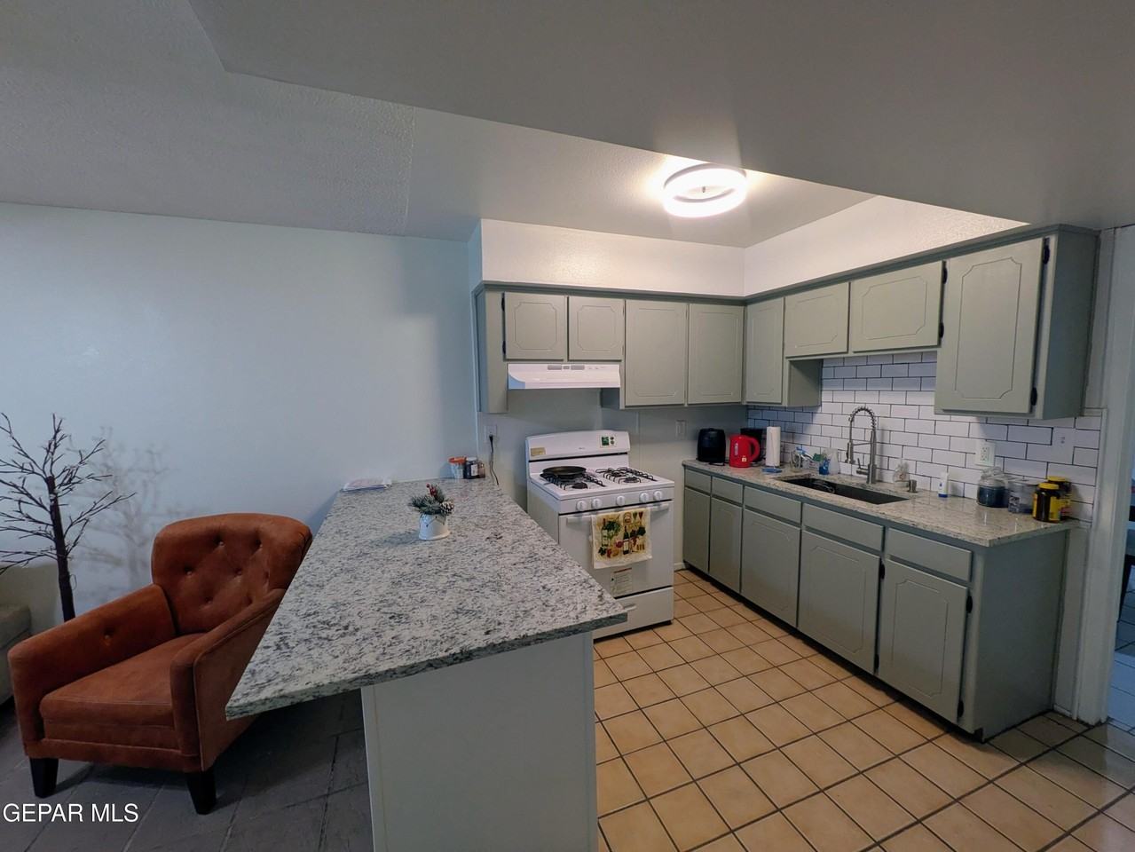 709 S Tays St Unit A - Photo 4 of 32