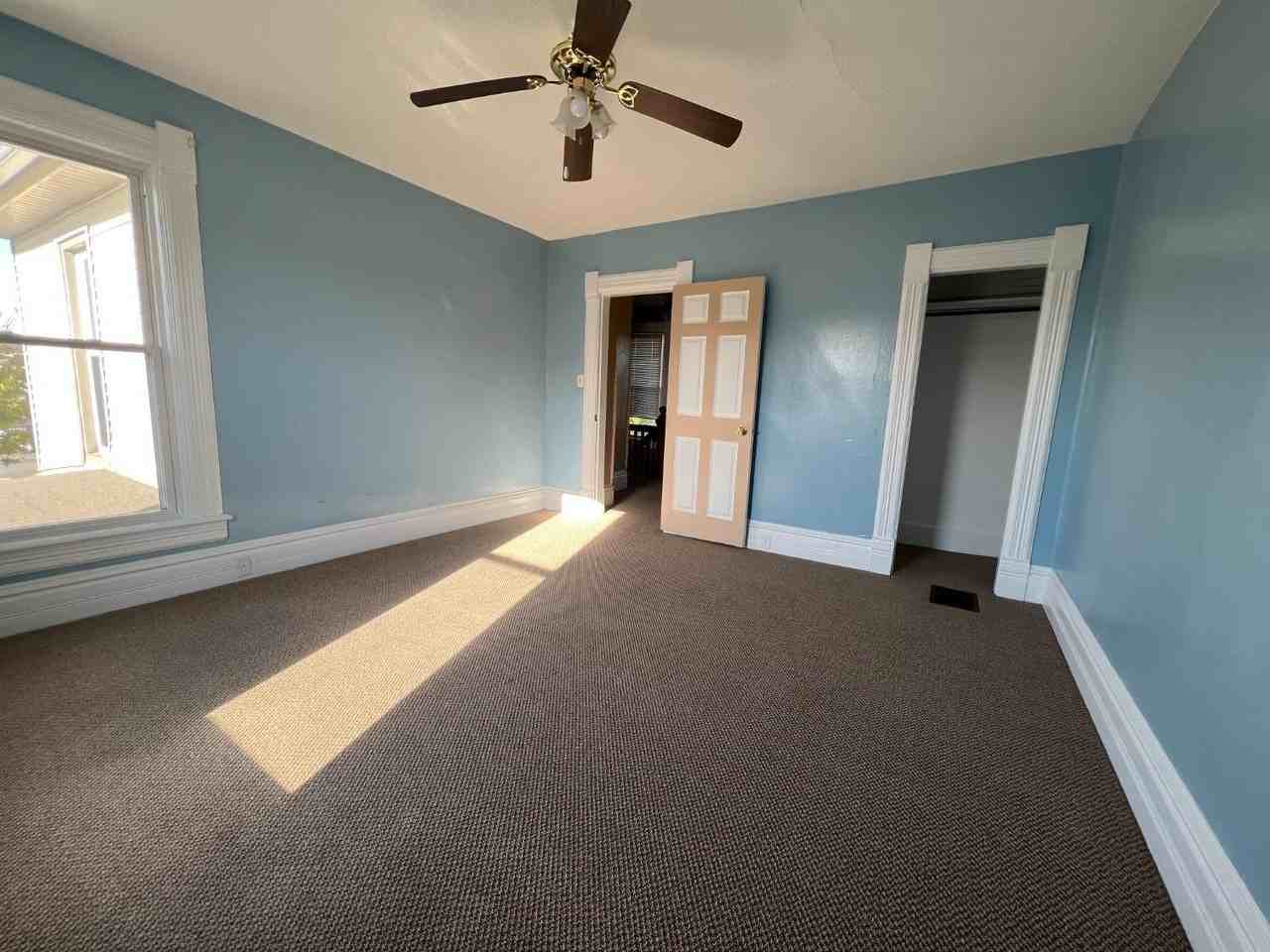 109 Lincolnway - Photo 5 of 8