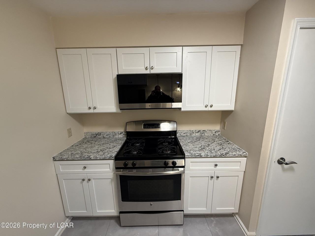 121 Haverford Dr - Photo 5 of 11