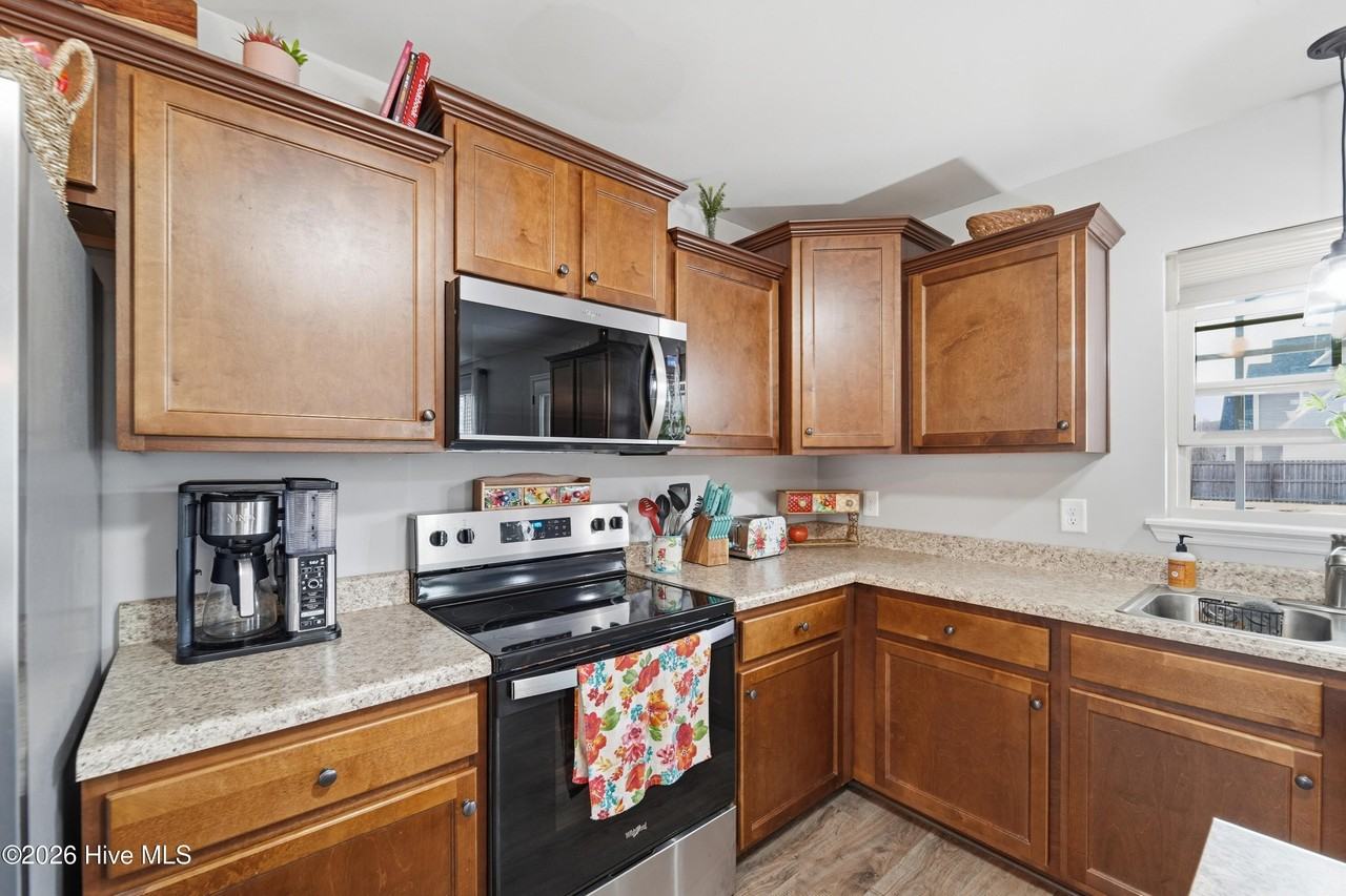 206 Zonnie Ln - Photo 6 of 26